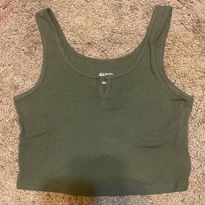 Green crop tank top